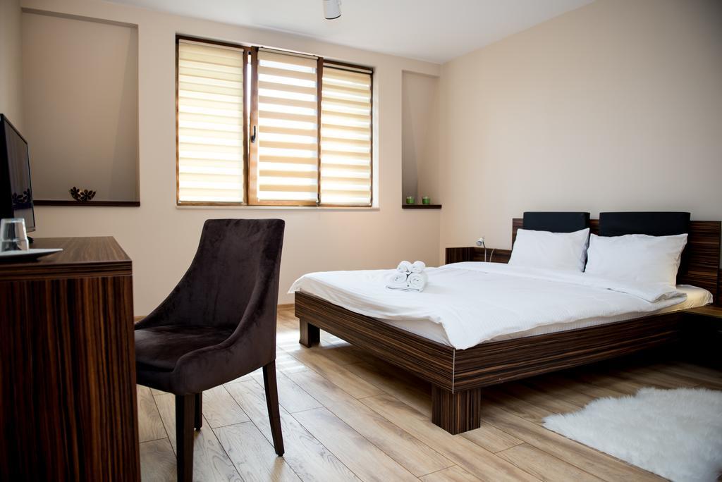 Luxe Stay Targu Mures Exterior photo